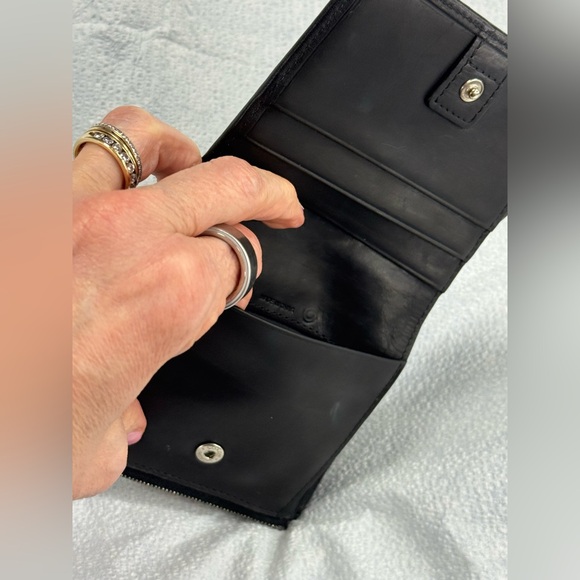 Coach Black Leather Bi-Fold Wallet - Picture 5 of 10